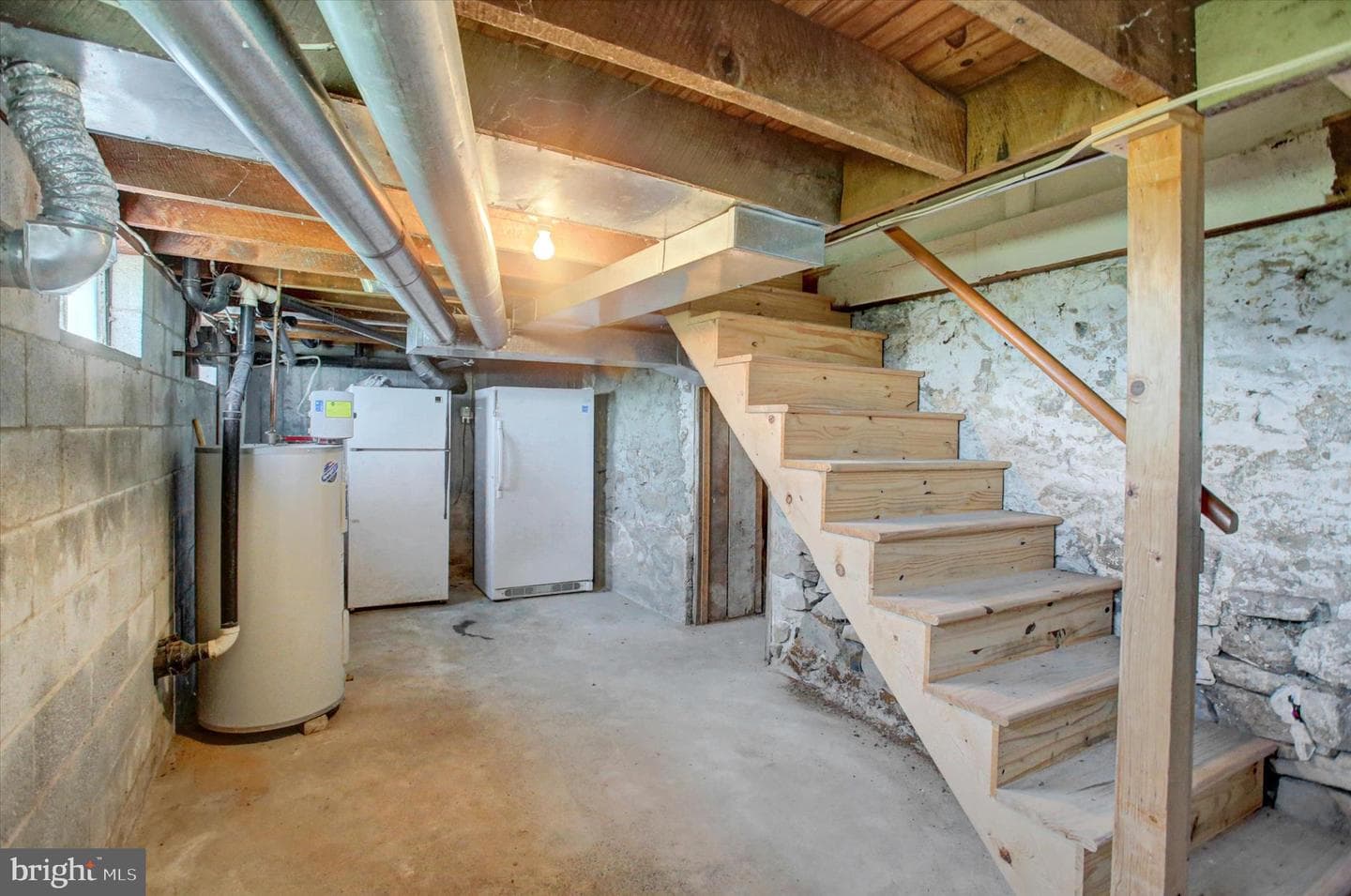 120 N Winding Road photo 42
