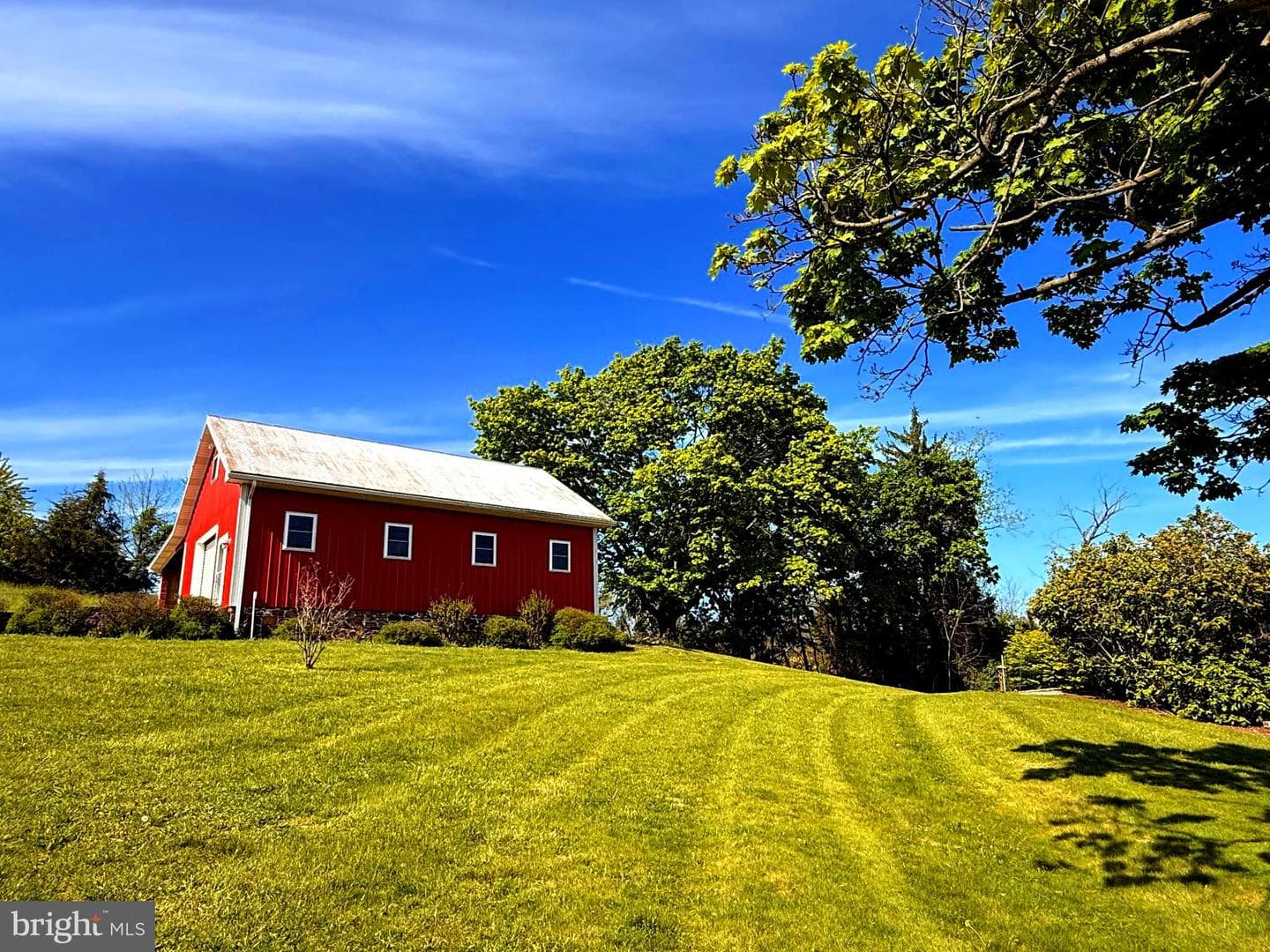 120 N Winding Road photo 6