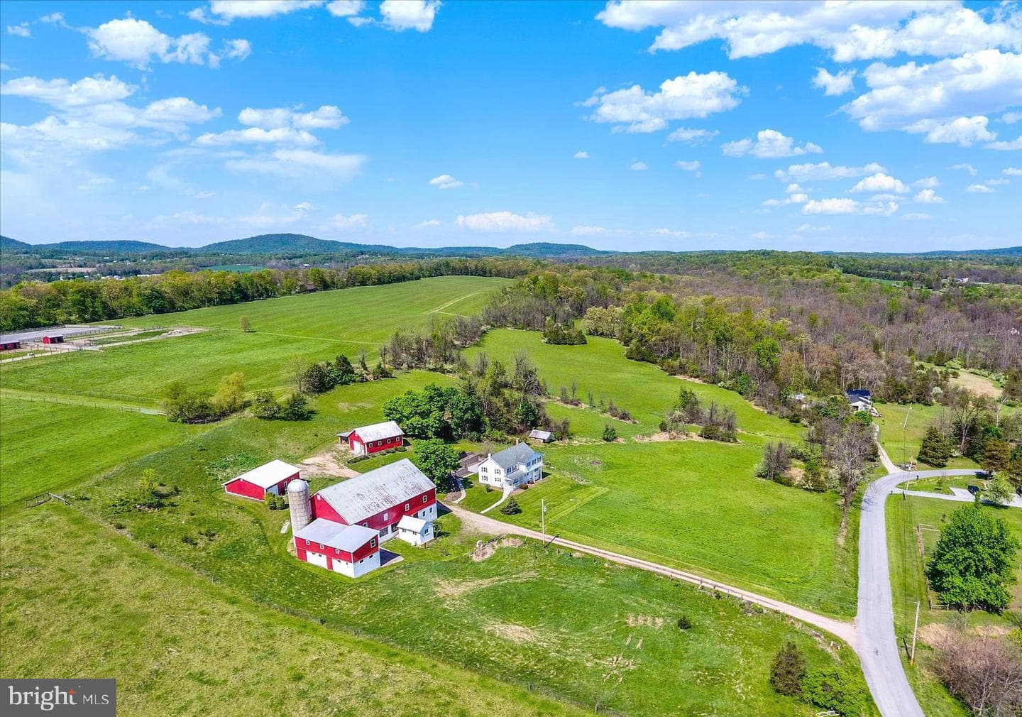 120 N Winding Road photo 63