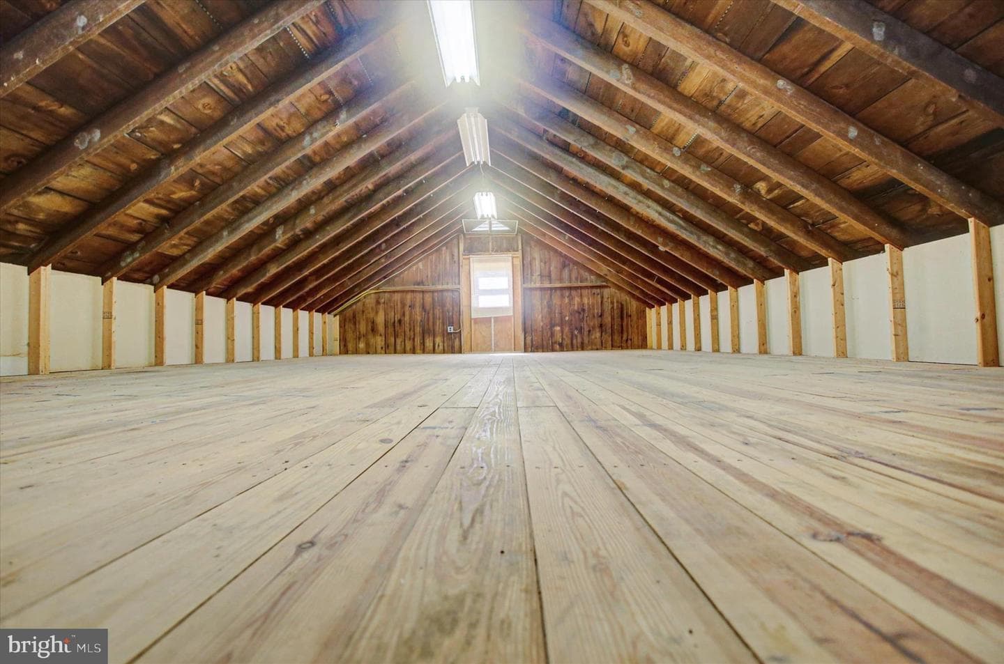 120 N Winding Road photo 8