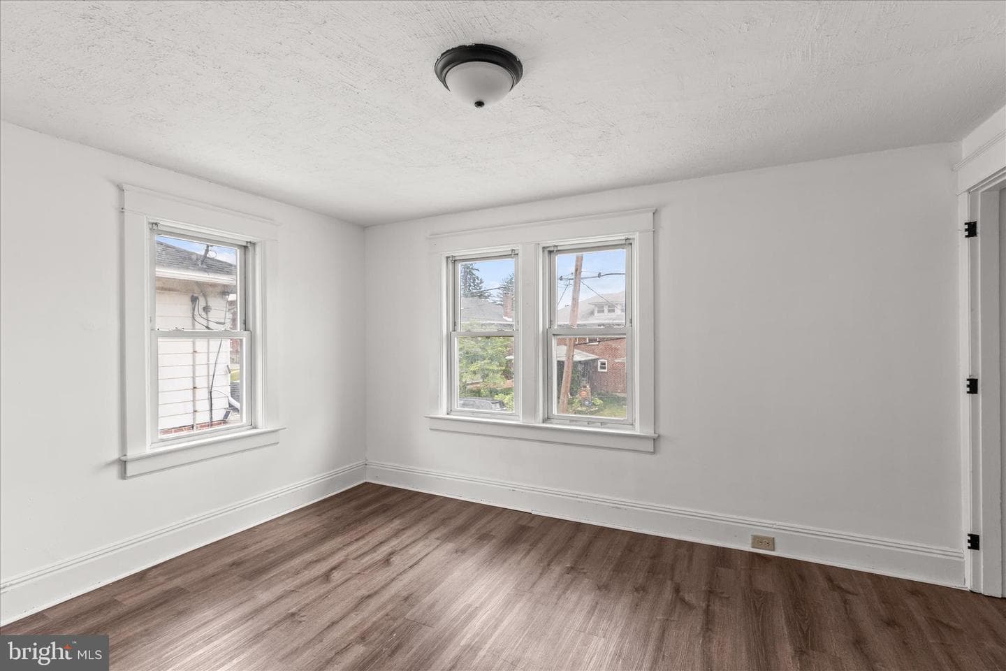 44 N Clinton Street photo 20
