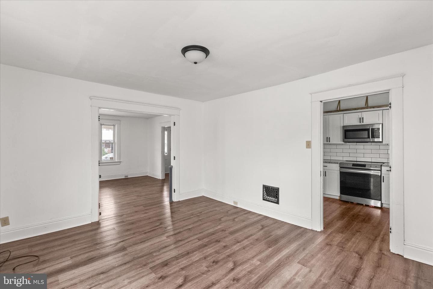 44 N Clinton Street photo 9