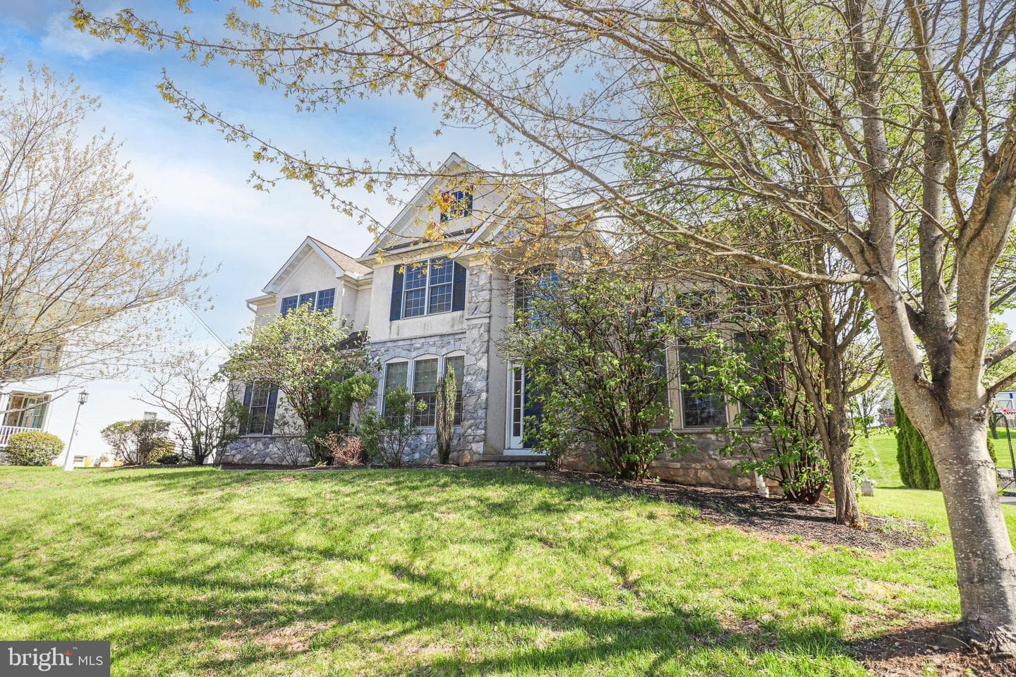 2730 Woodspring Drive photo 3