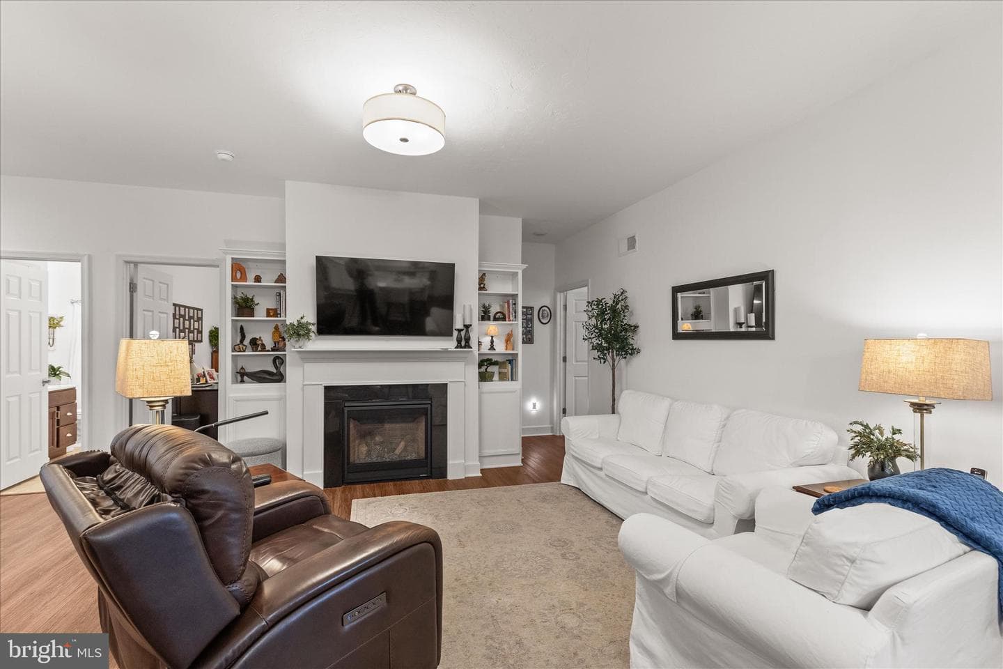 415 Hawthorn Lane #3 photo 10
