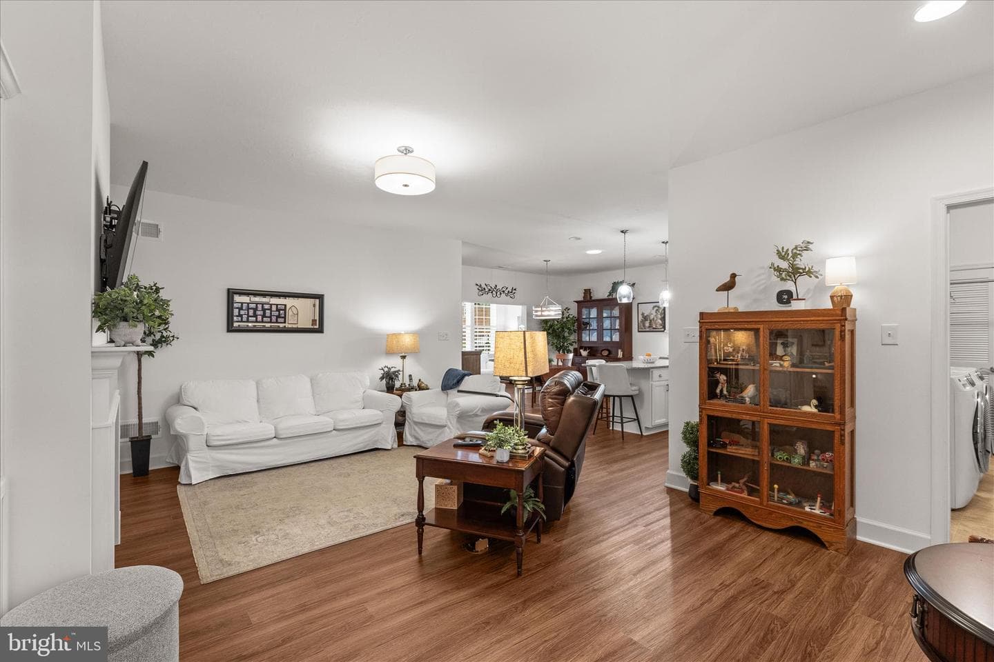 415 Hawthorn Lane #3 photo 9
