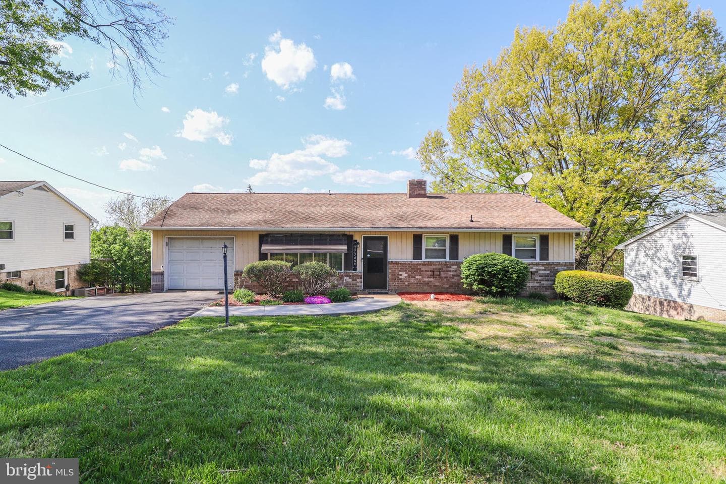 605 Norman Rd, York