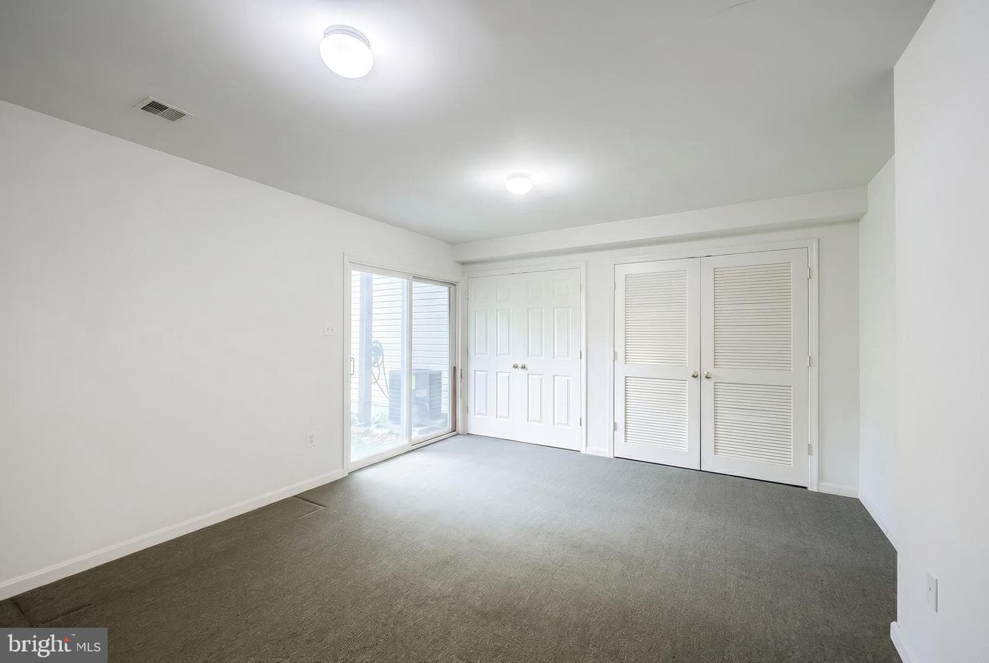 264 Country Ridge Drive photo 9