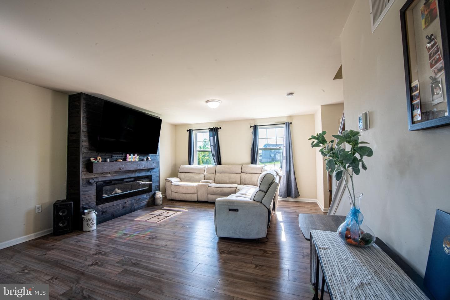 1090 Alder Court photo 13
