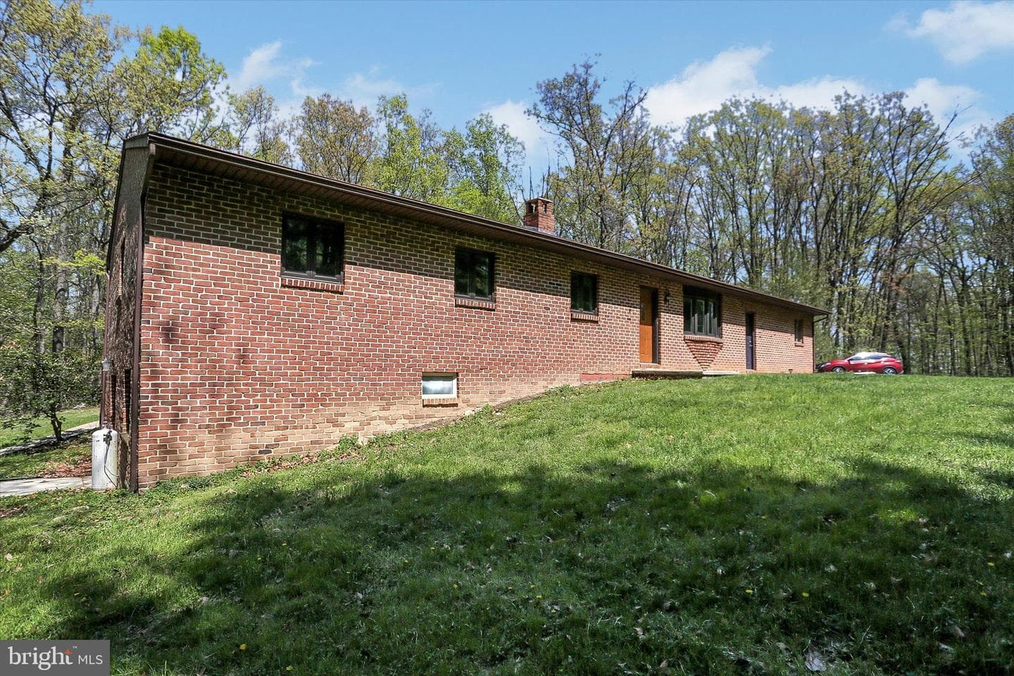 680 Lynes Road photo 3