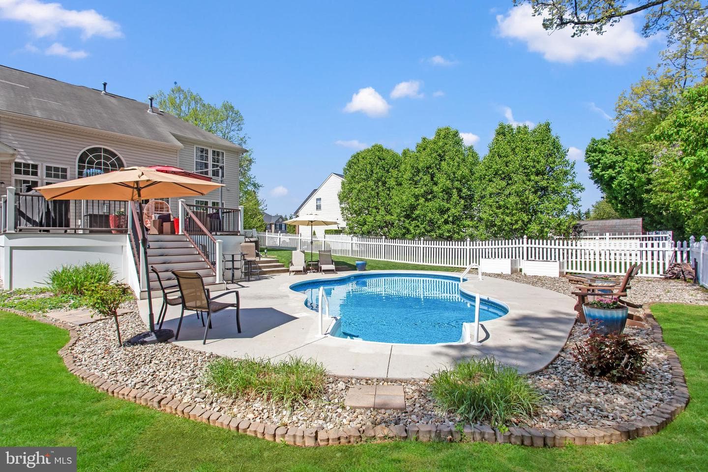 38 Firmin Way photo 49