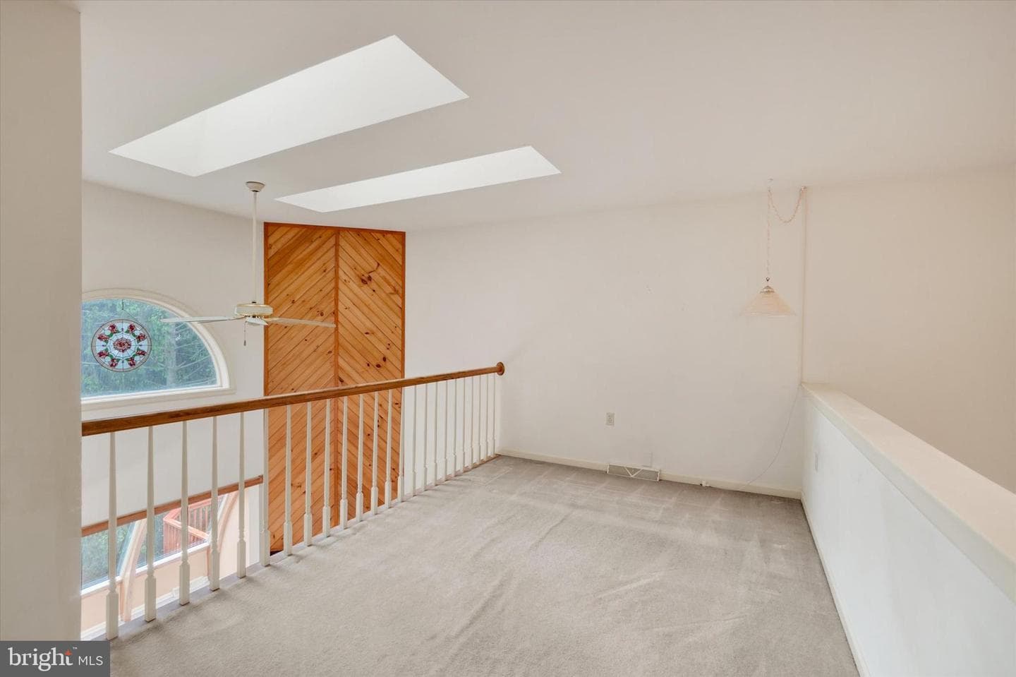 56 Jean Lo Way photo 22