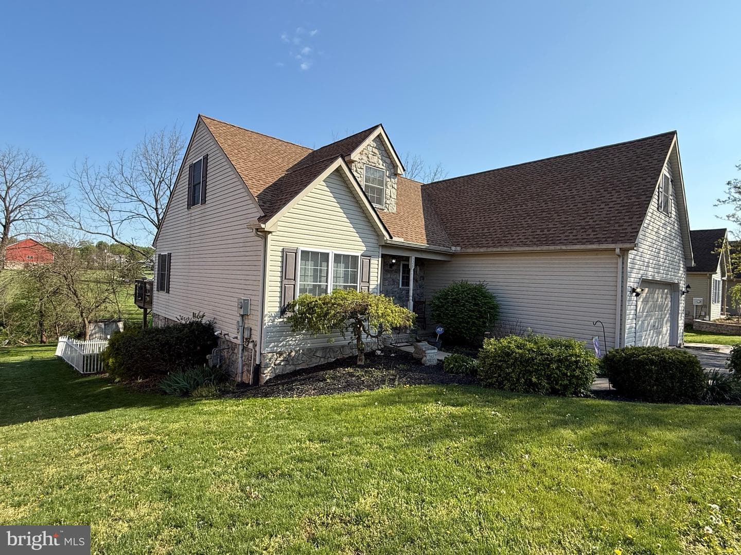 126 Cranbrook Drive photo 2