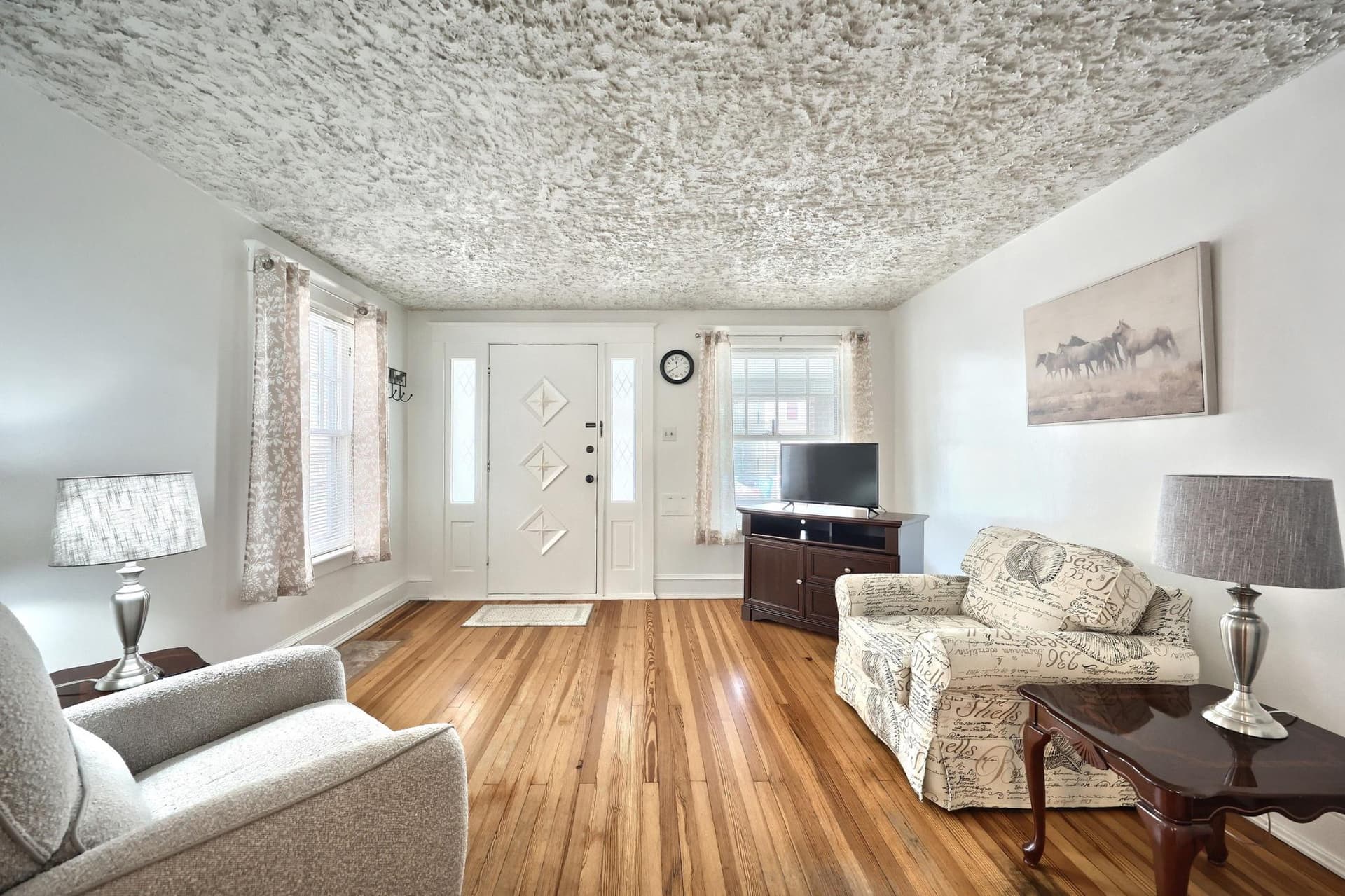 1616 W Philadelphia Street photo 12