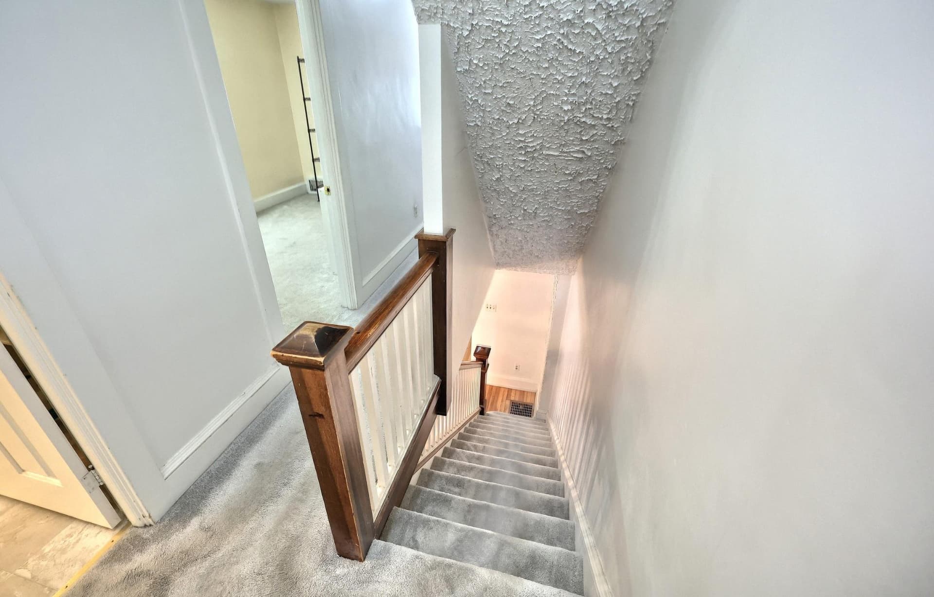 1616 W Philadelphia Street photo 21