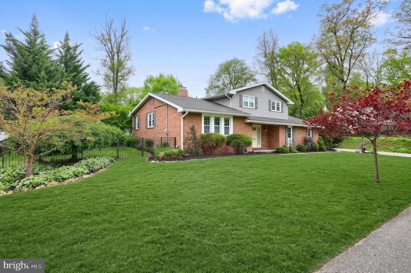2505 Hepplewhite Drive photo 5