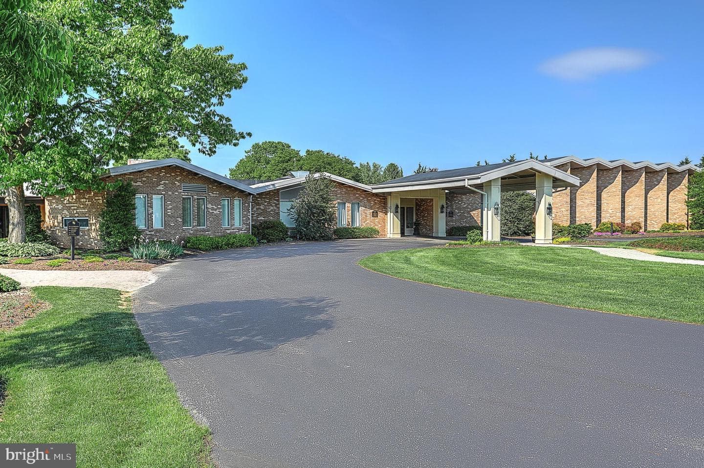 2505 Hepplewhite Drive photo 57