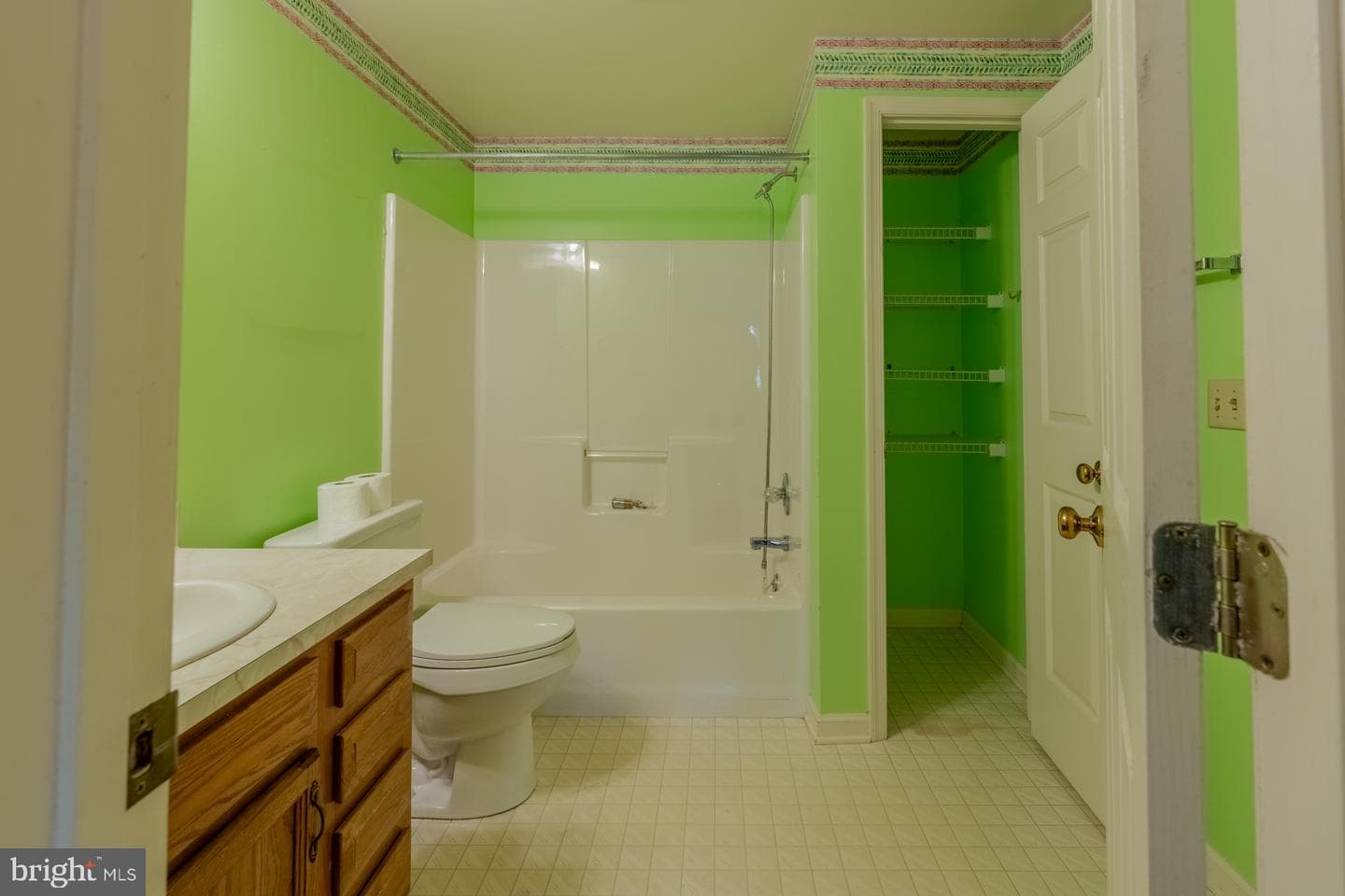 305 Stonegate Road photo 21
