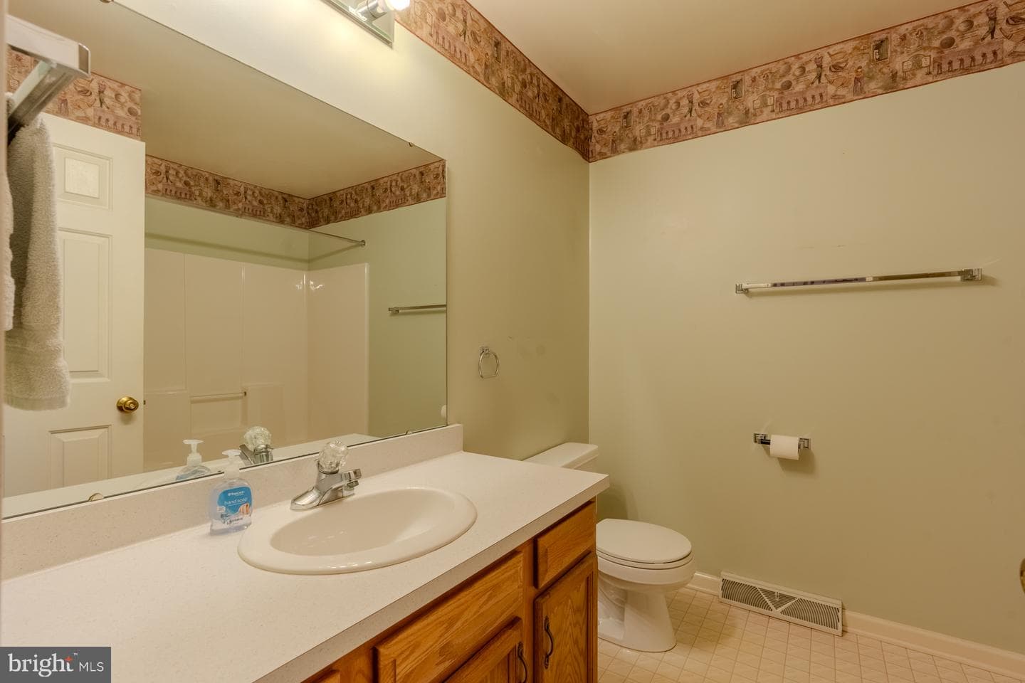 305 Stonegate Road photo 26
