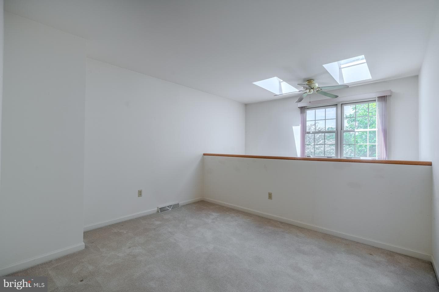 305 Stonegate Road photo 29