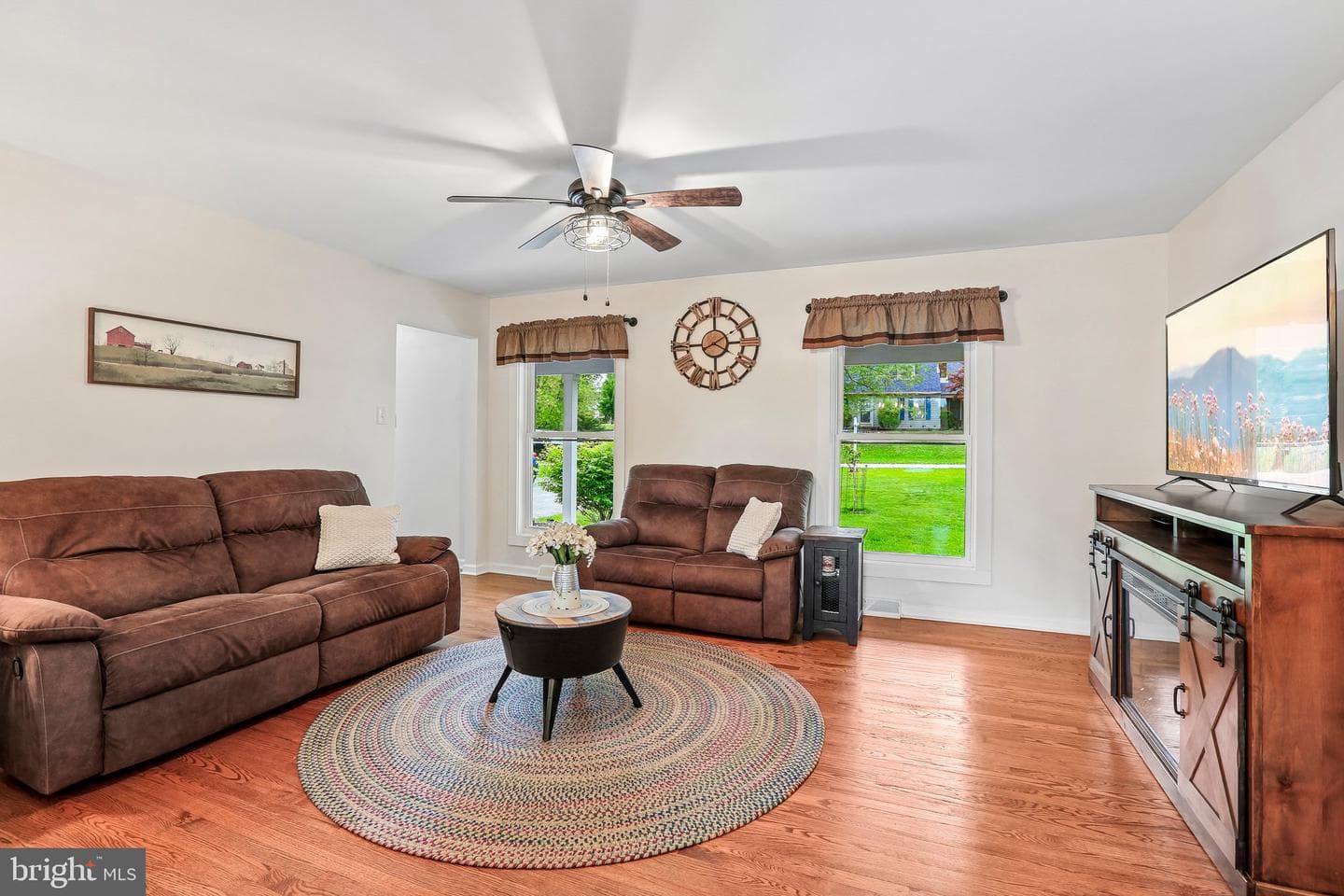 440 Valley View Drive photo 10