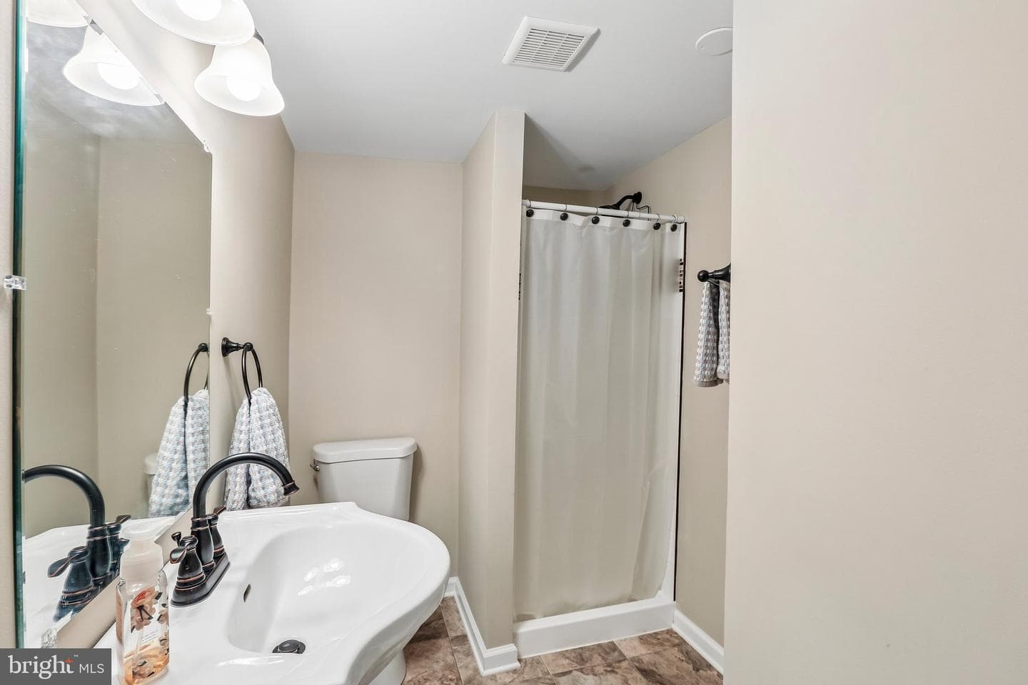 440 Valley View Drive photo 29