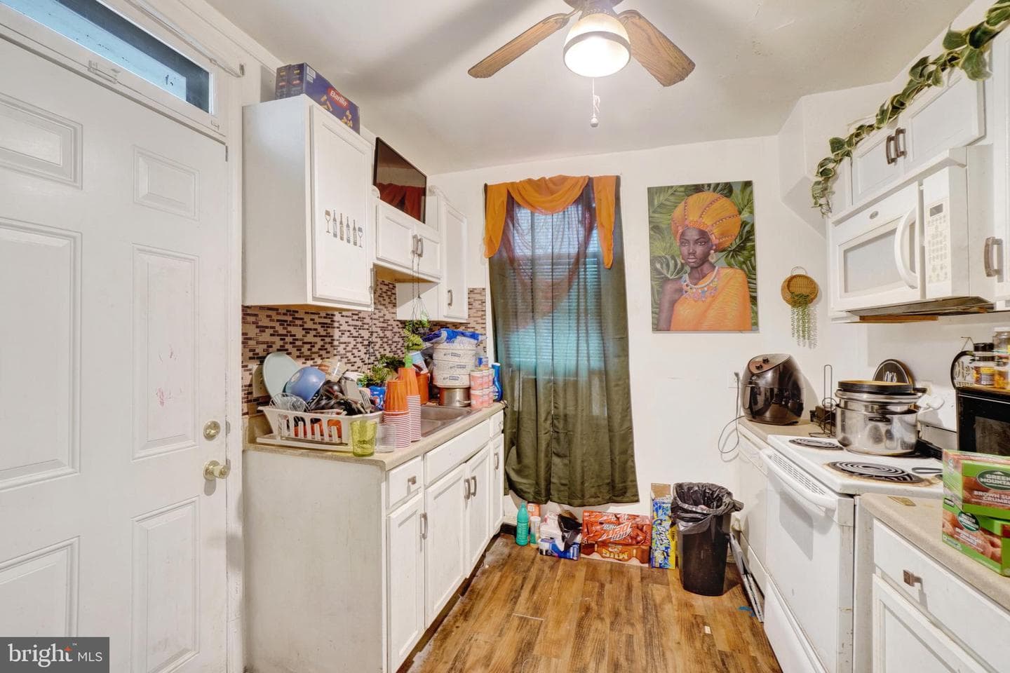 729 E Clarke Avenue photo 5