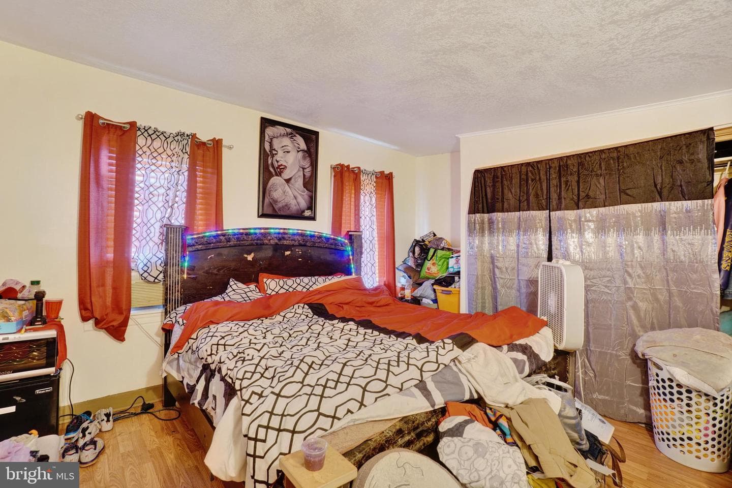 729 E Clarke Avenue photo 9