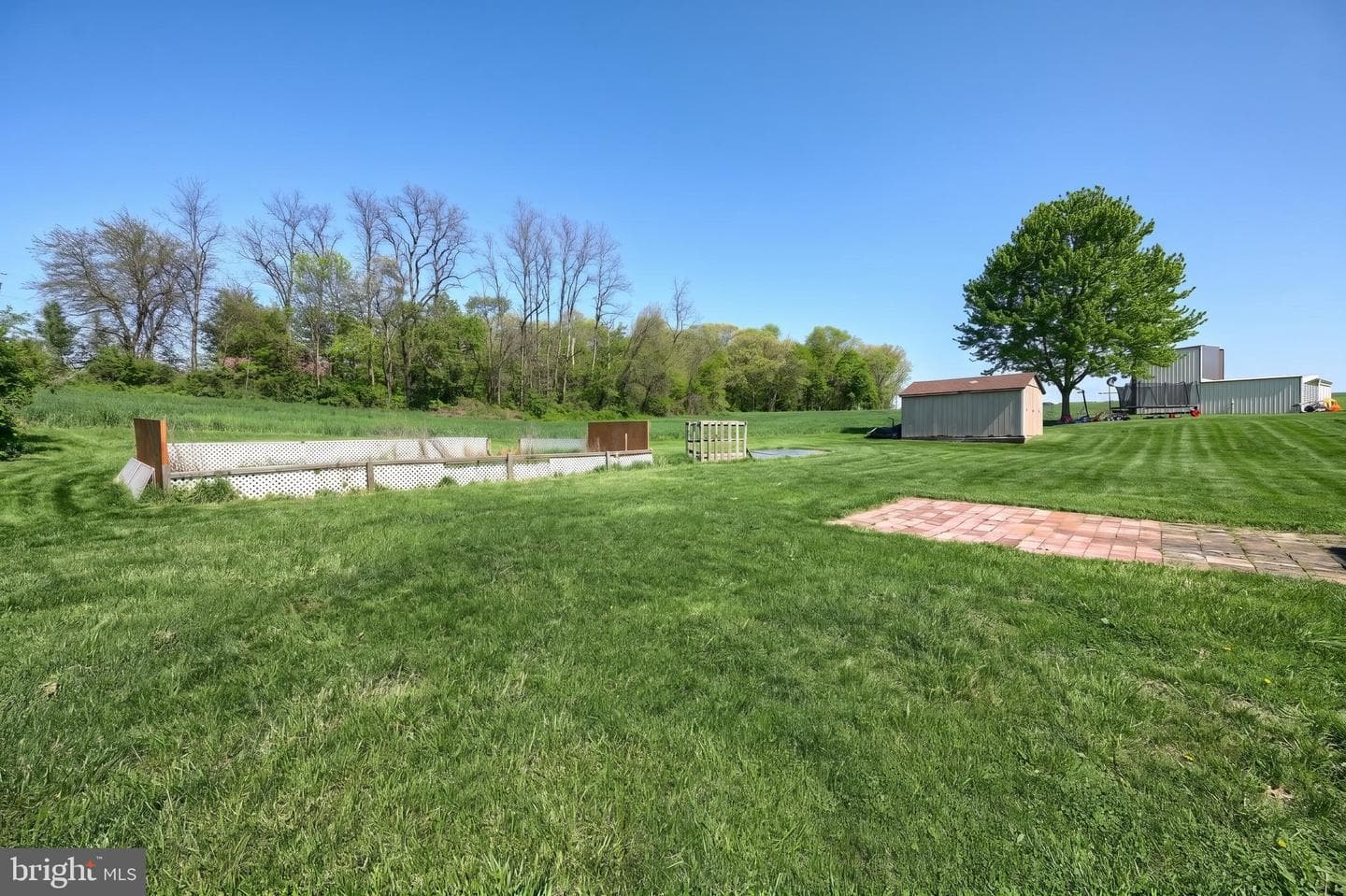 2106 Hope Drive photo 36