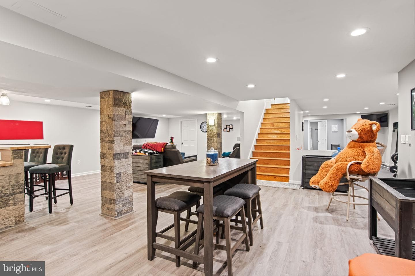 1055 Wetherburn Drive photo 46