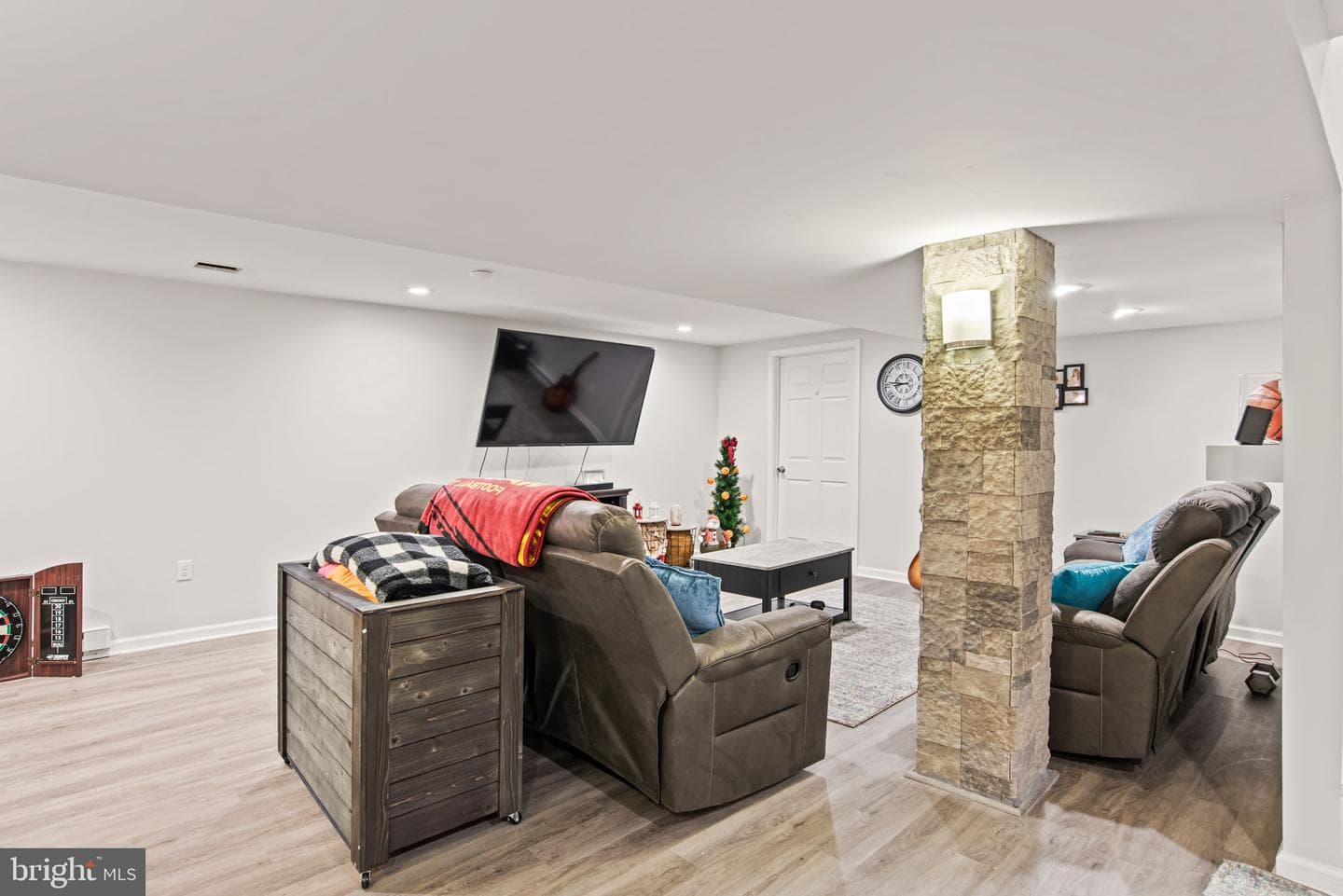 1055 Wetherburn Drive photo 47