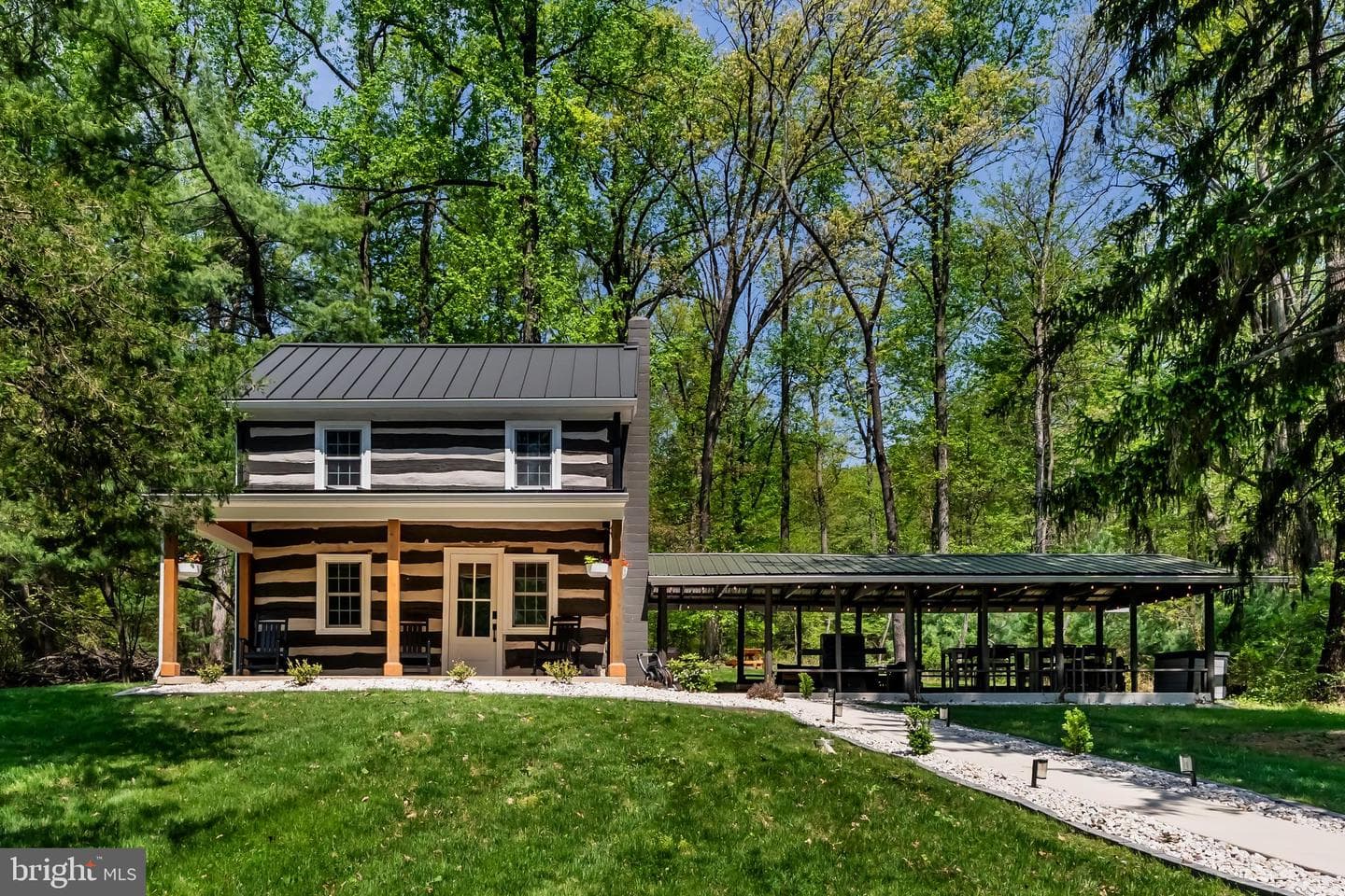 1134 S Mountain Road photo 2