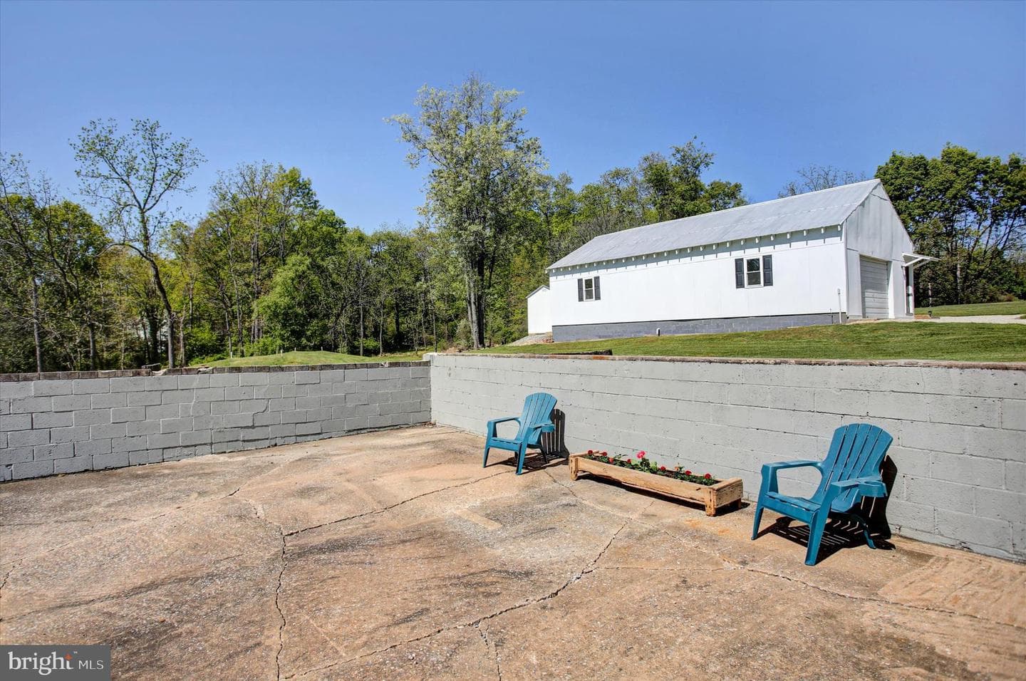 670 Zeigler Road photo 58