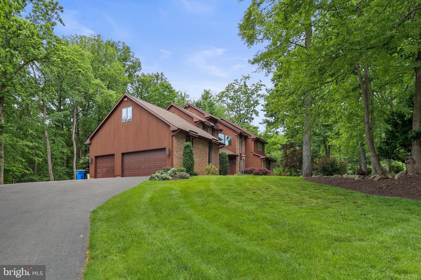 1990 Shulton Drive photo 60