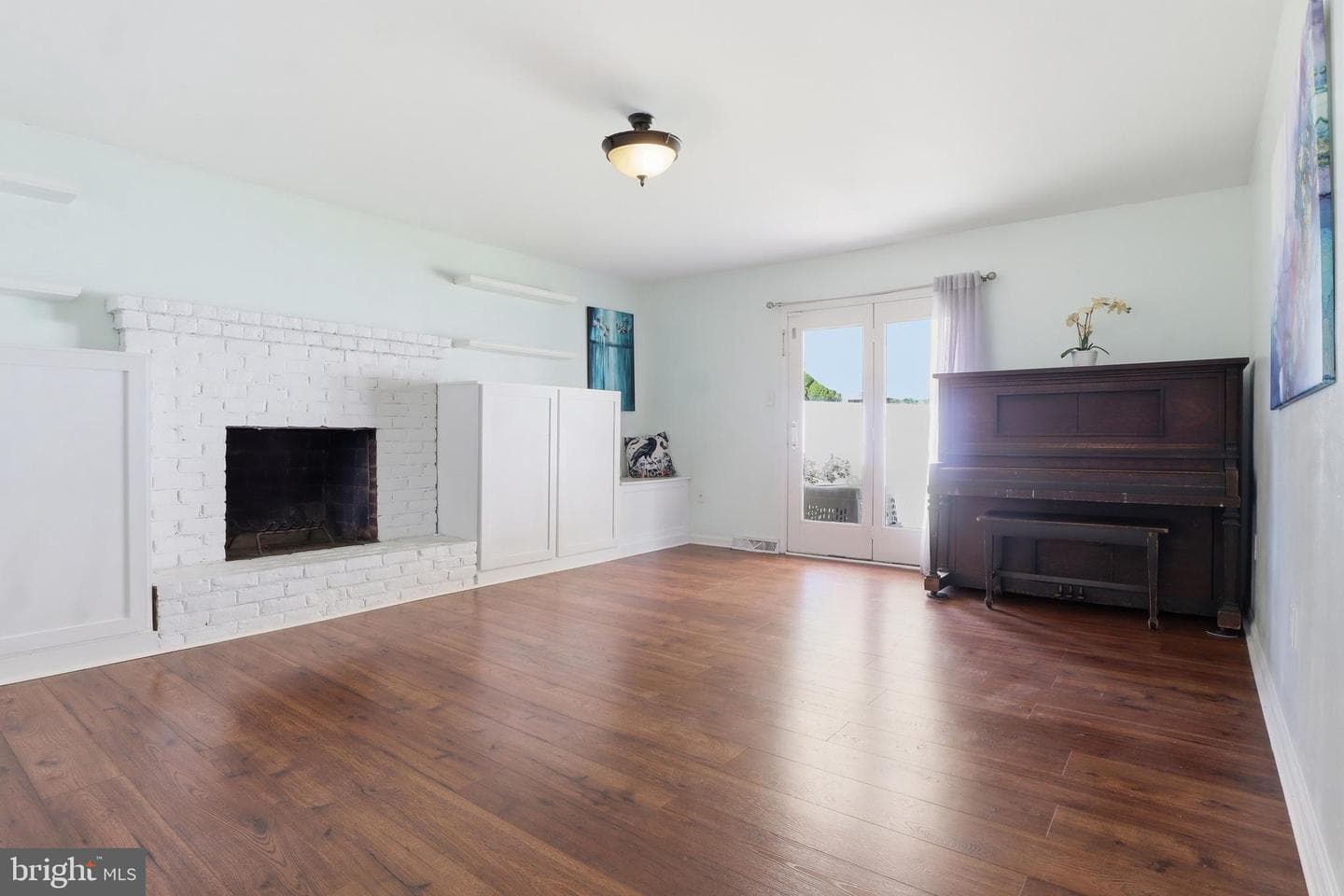 400 White Rose Lane photo 10