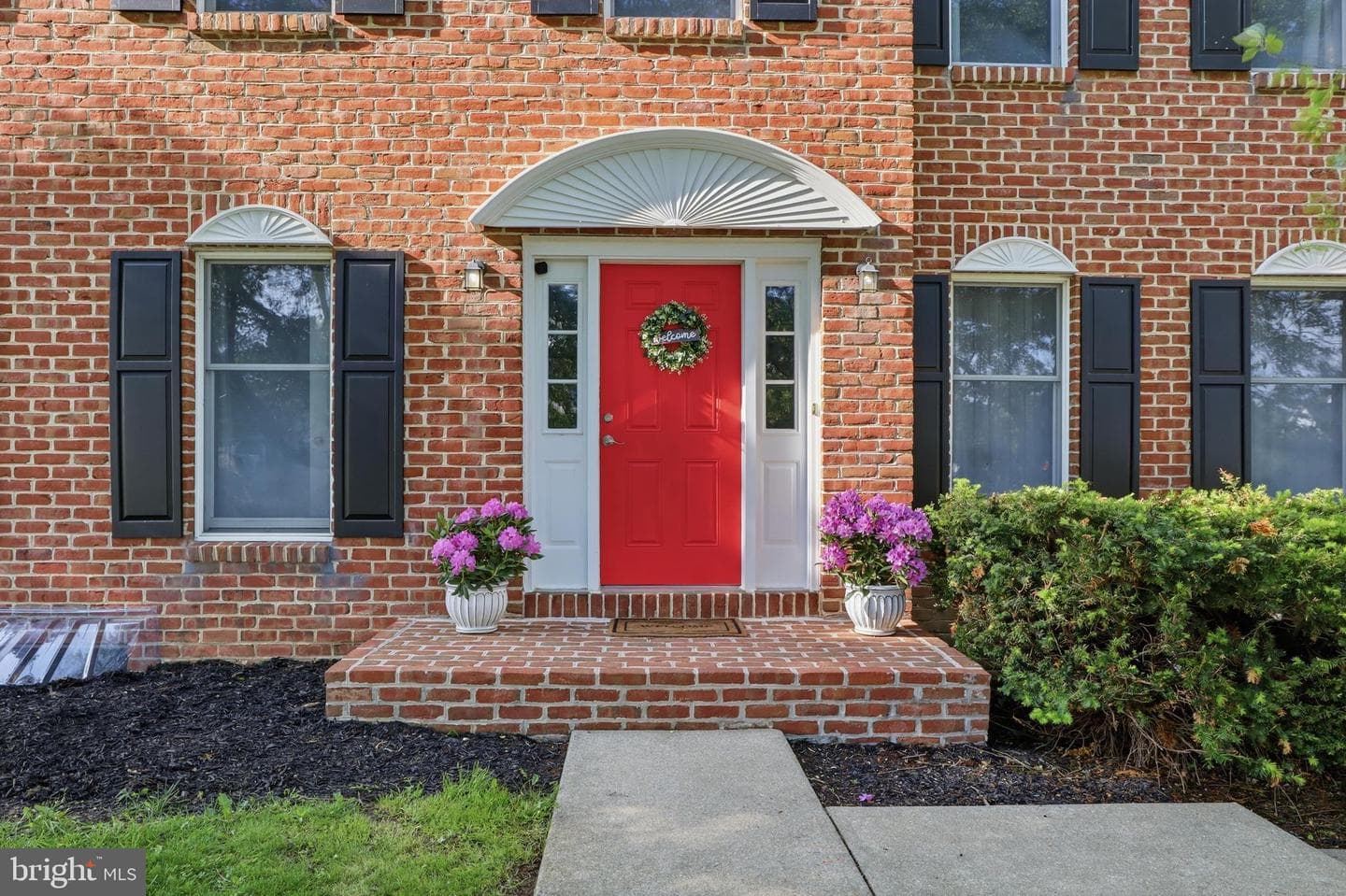 400 White Rose Lane photo 4