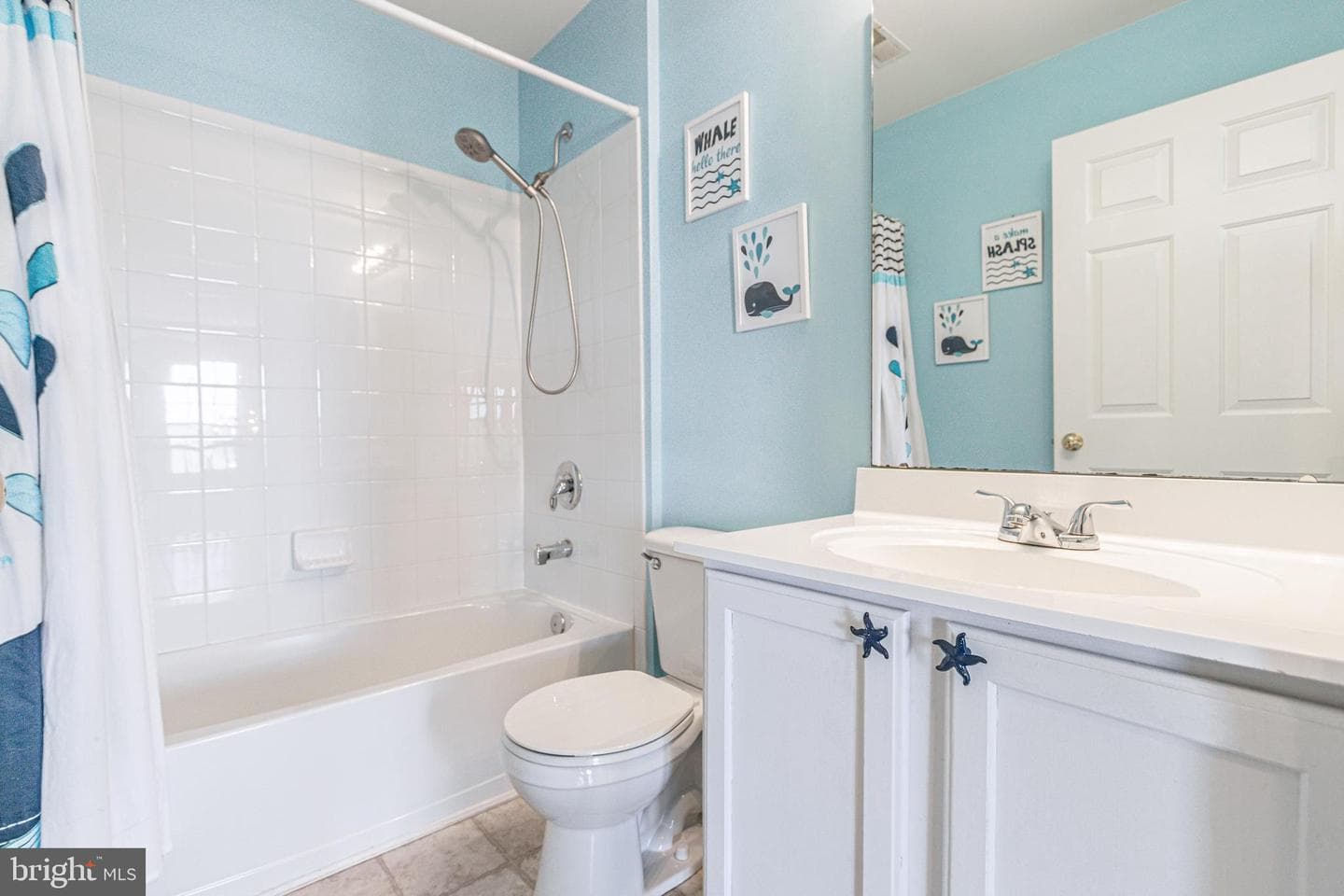 271 Courtney Court photo 33