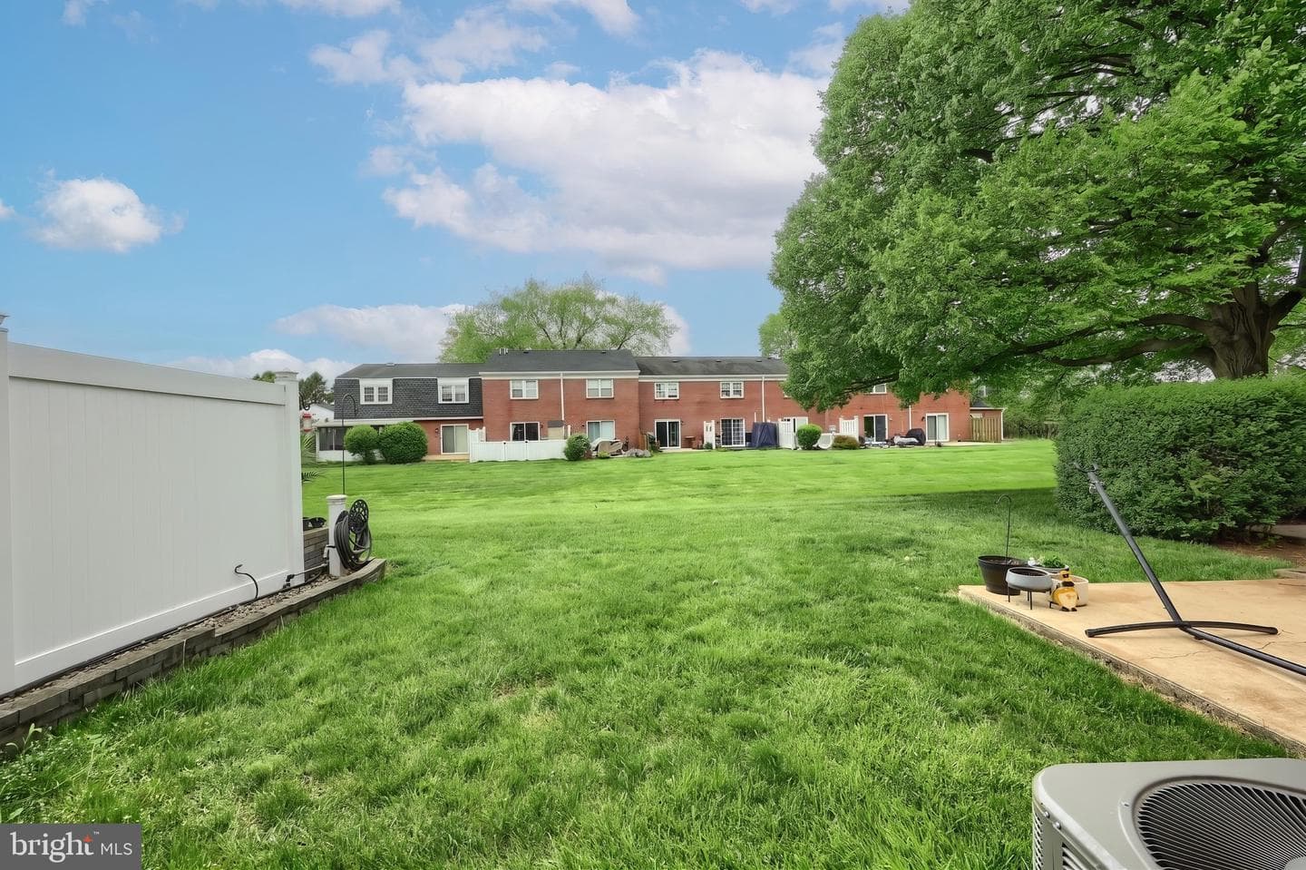 793 Hardwick Place photo 18