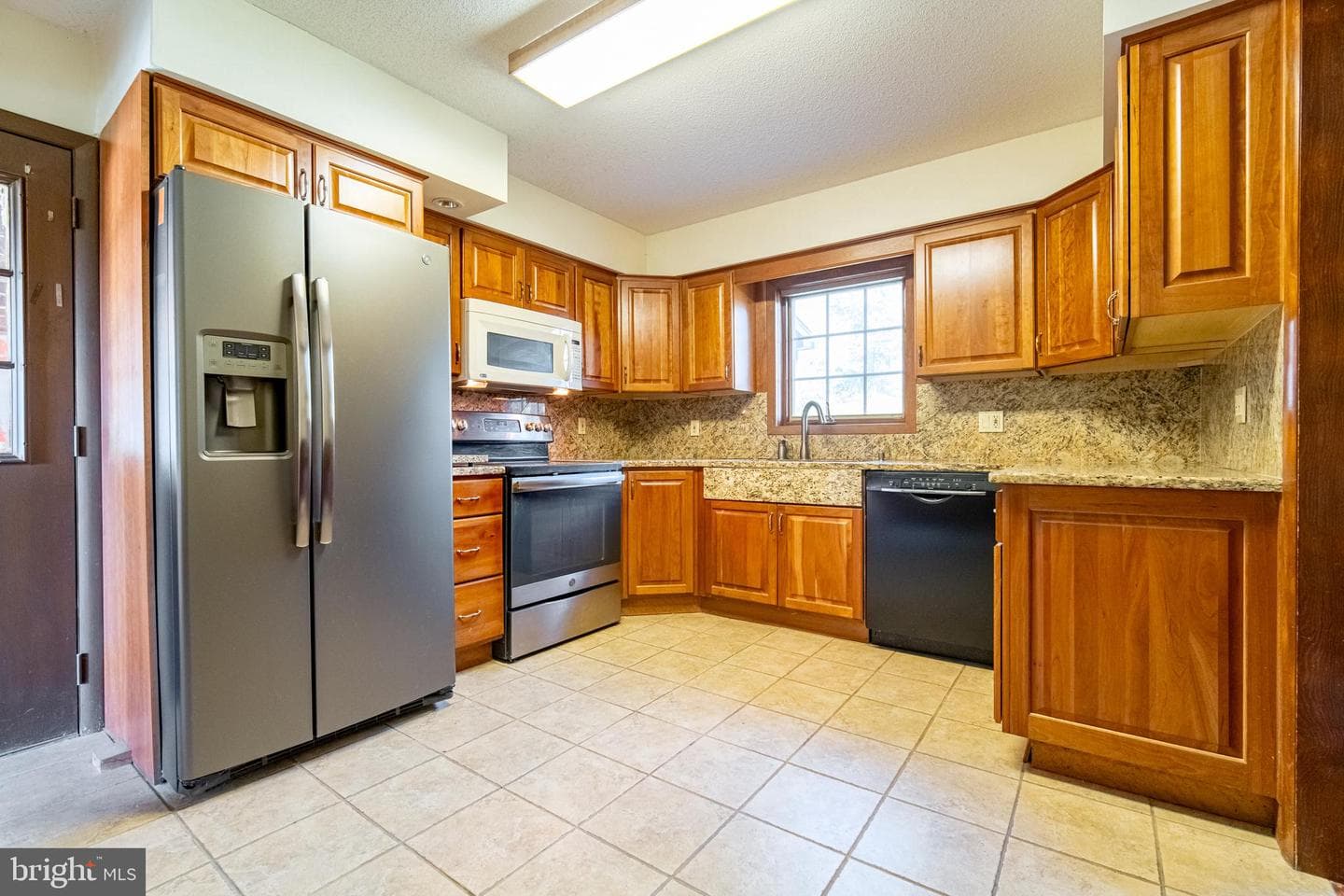 2020 Alcott Road photo 17