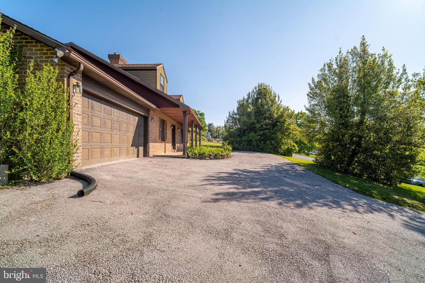 2020 Alcott Road photo 4