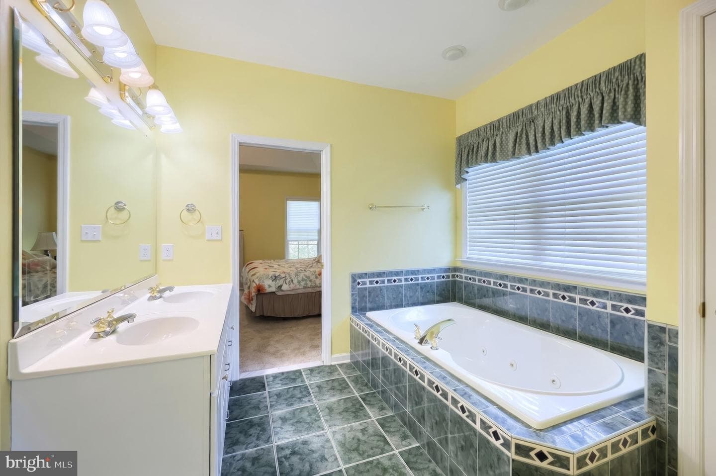 2246 Spangler Circle photo 35