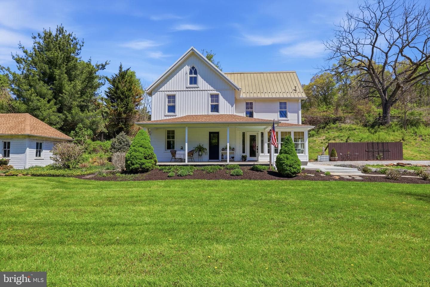 1689 Tolna Junction Lane photo 4