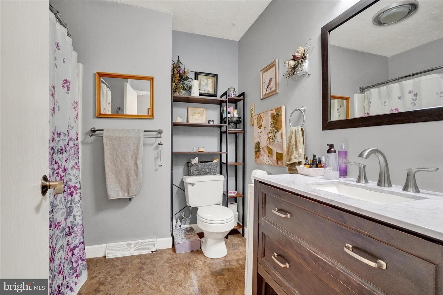 213 Lartry Drive photo 11