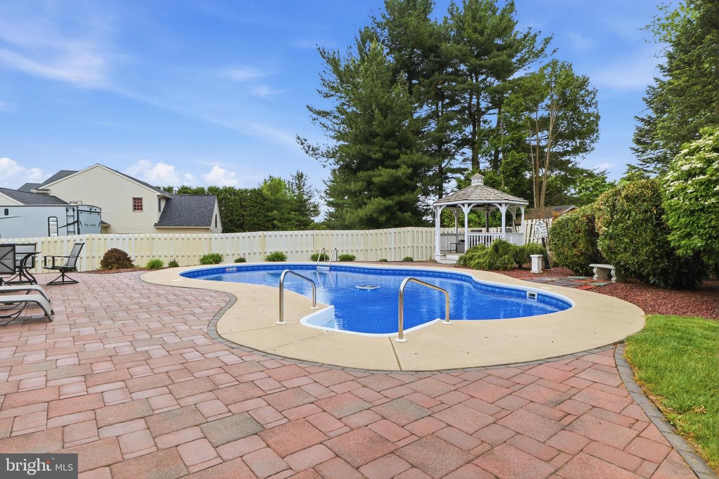 1335 Murifield Drive photo 63