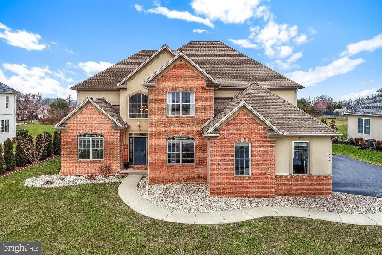 936 Wetherburn Drive, York