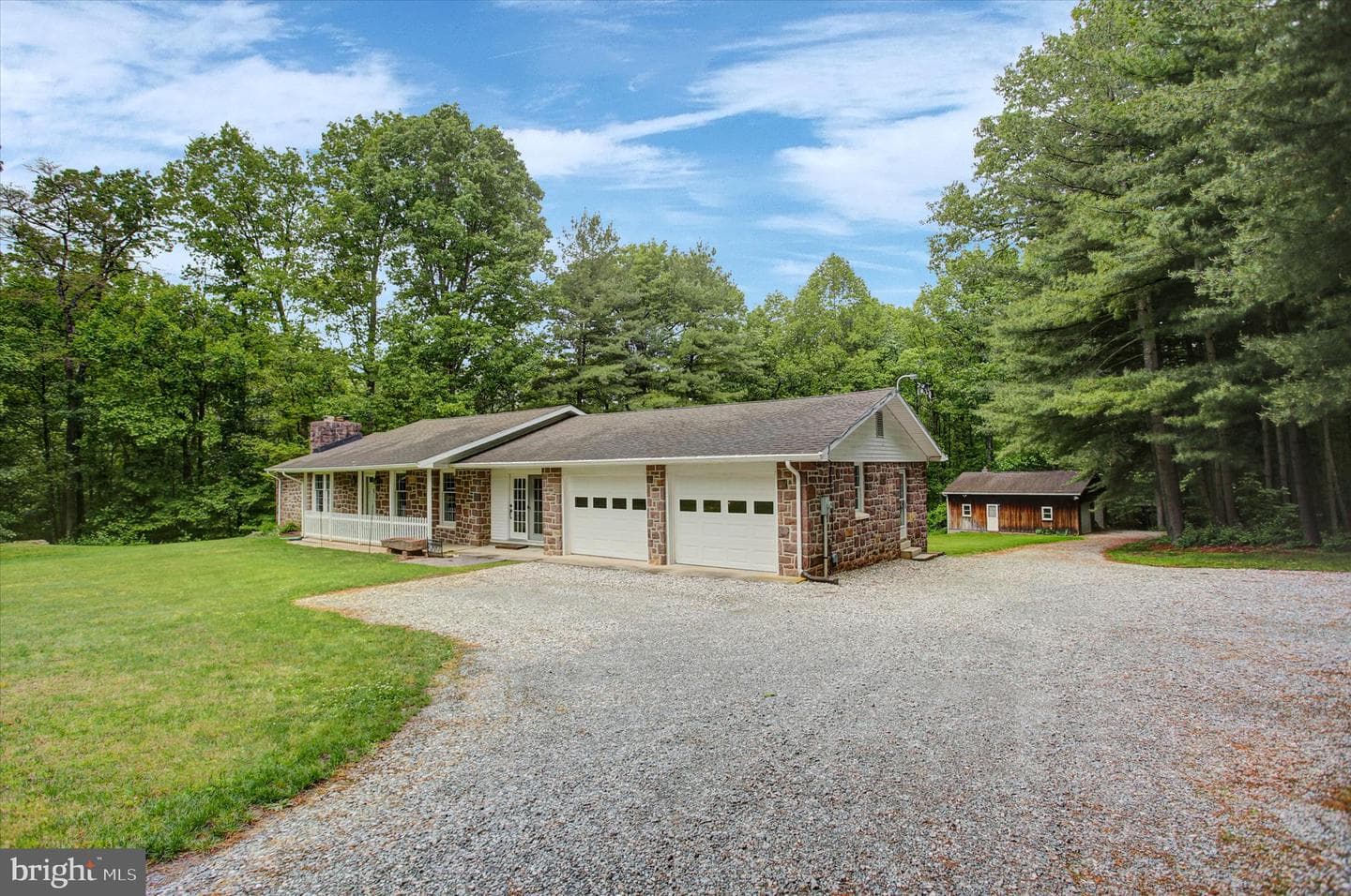 3501 Colonial Road photo 2