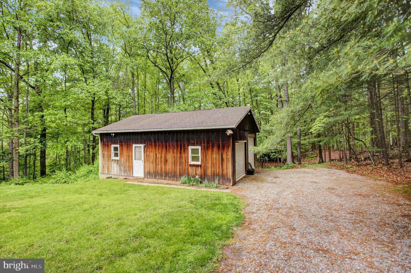 3501 Colonial Road photo 3