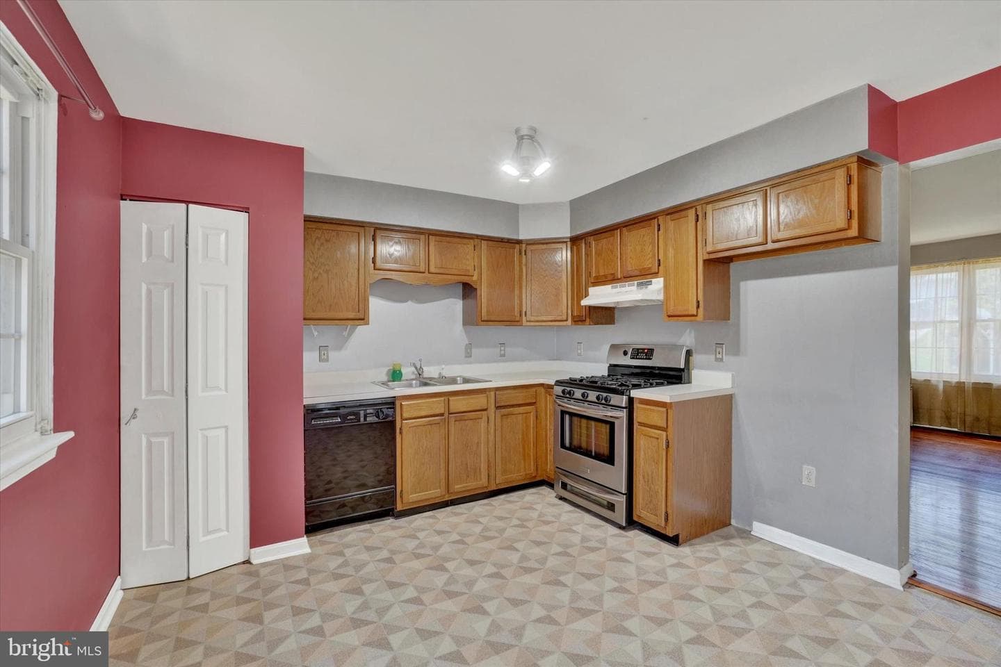 1911 Pin Oak Drive #4 photo 6