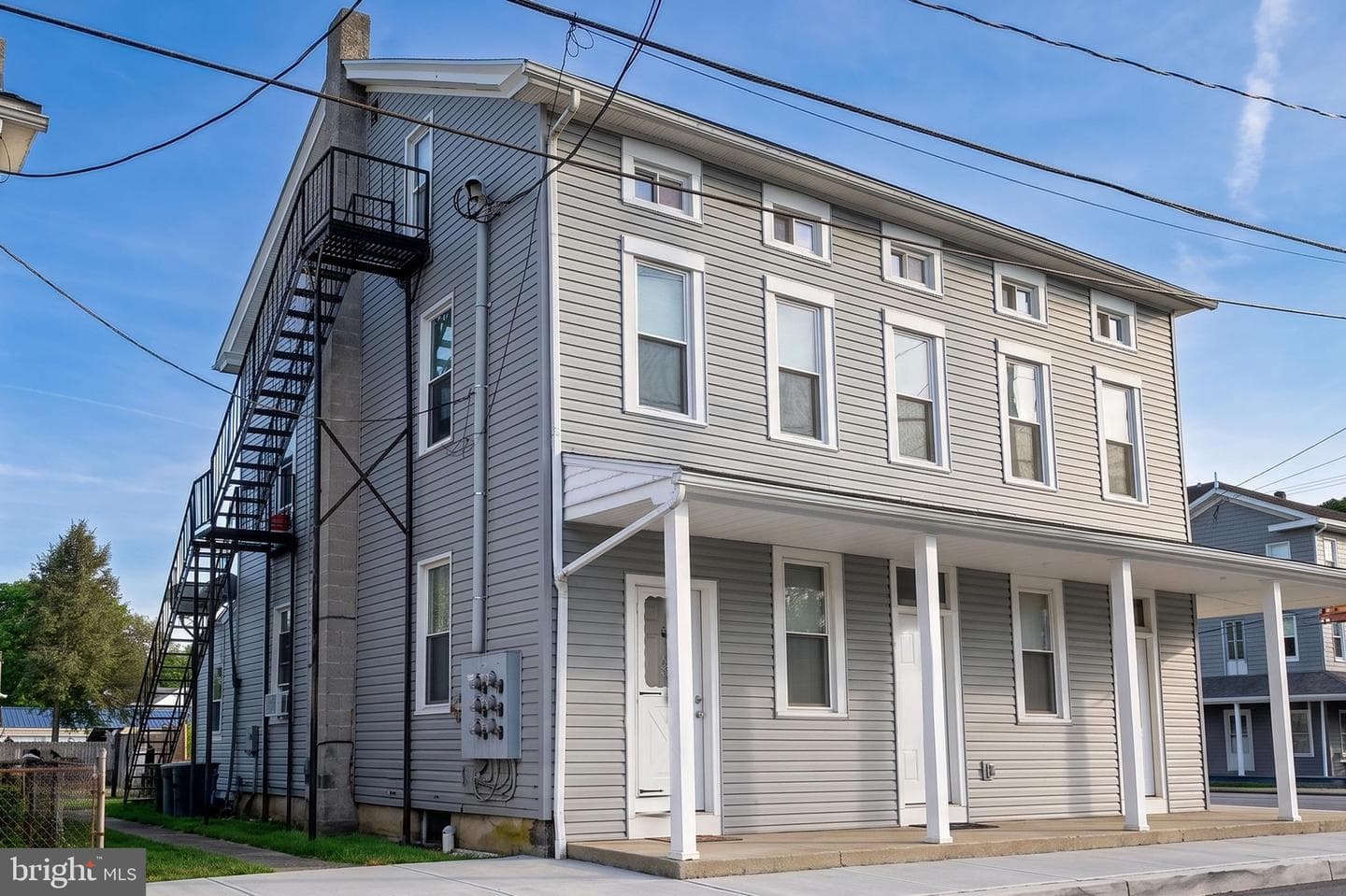 8 E Broadway Ave photo 3