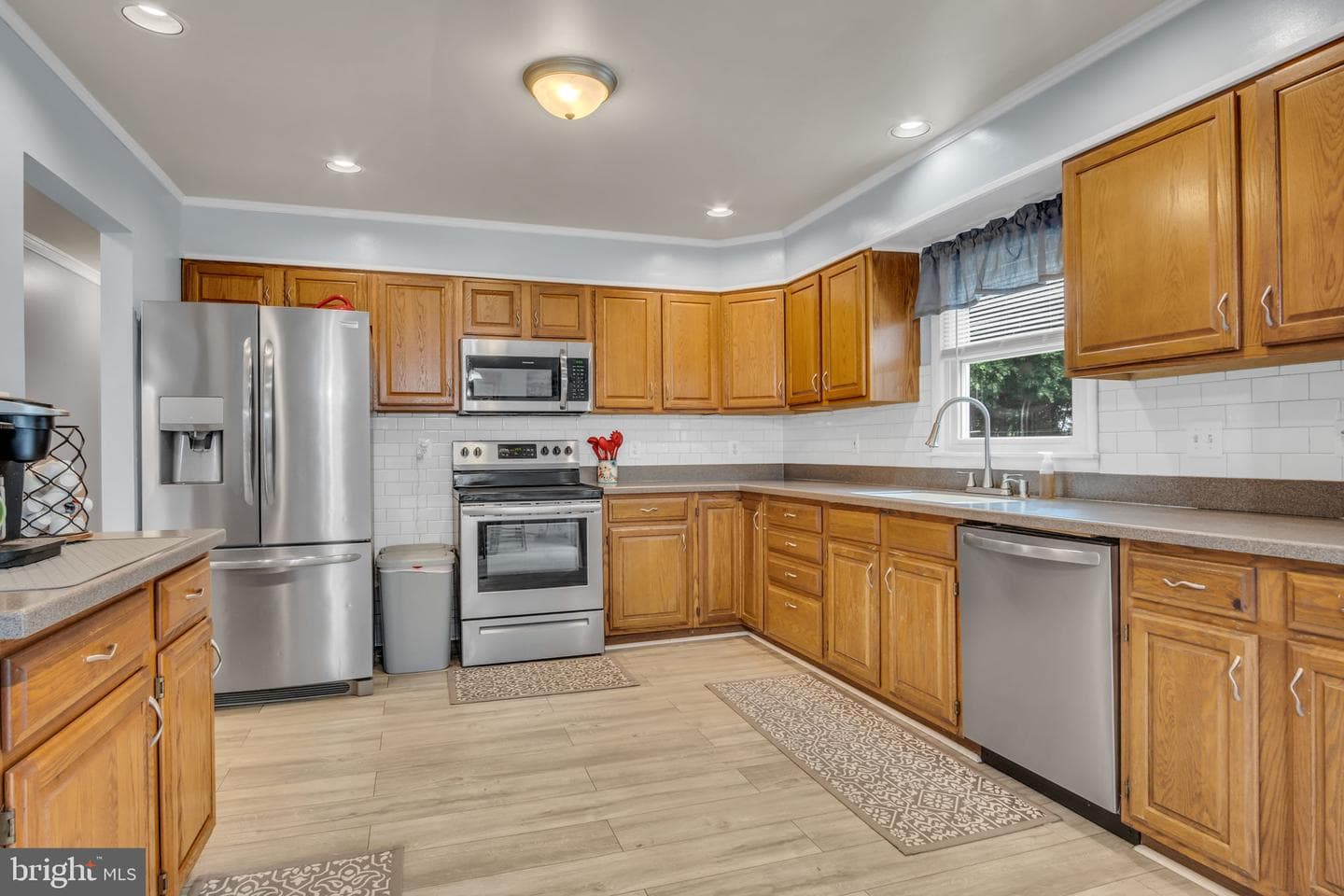 198 Glenville Road photo 12