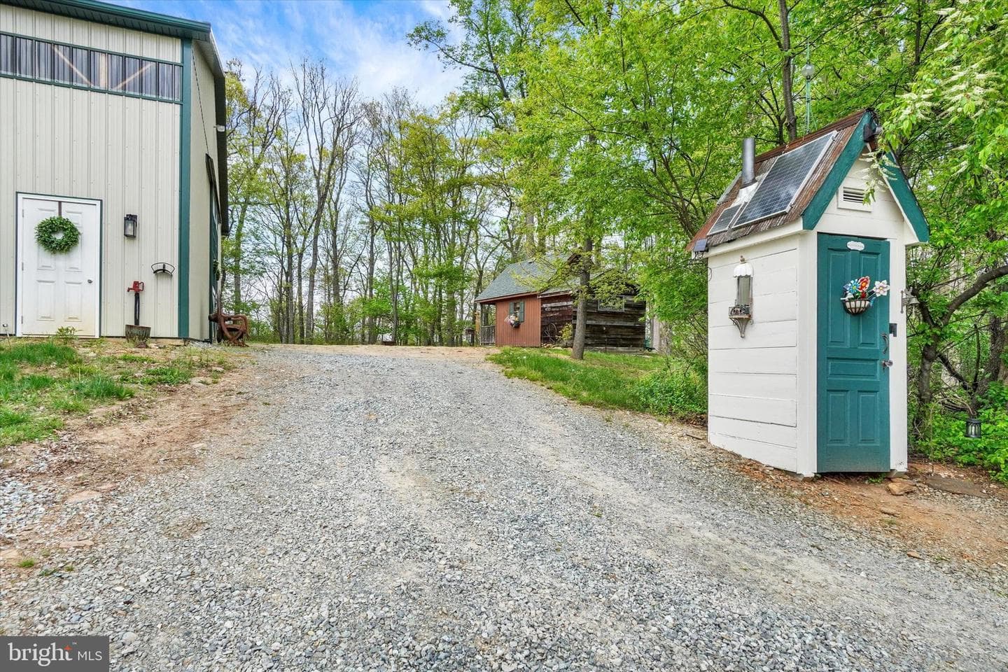 8272 Woodbine Road photo 46